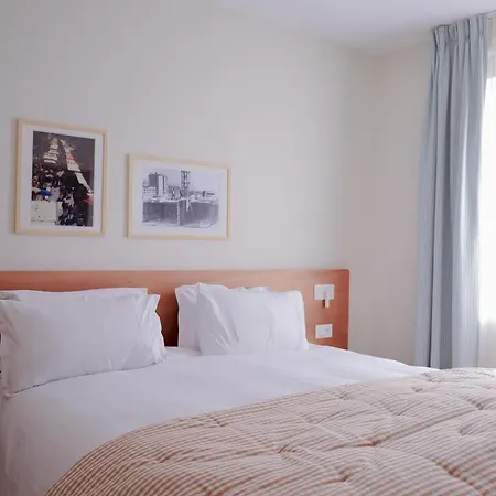 Alfred Monaco - Ex Forum - Renove Hotel 3*