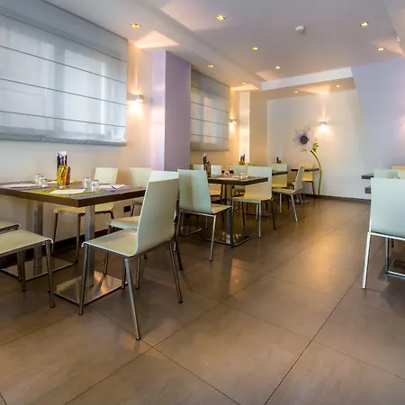 Alfred Monaco - Rénové Hotel