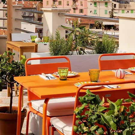 Alfred Monaco - Avec Rooftop Hotel