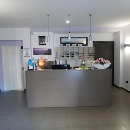 Alfred Monaco - Ex Forum - Rénové Hotel Beausoleil