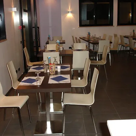 Alfred Monaco - Ex Forum - Renove 3*